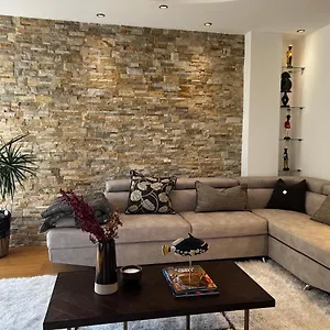 https://appartamento-lorient-express.hotelinveneto.com
