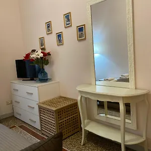 Emi House Re Di , Intero - 80 Mq Rzym