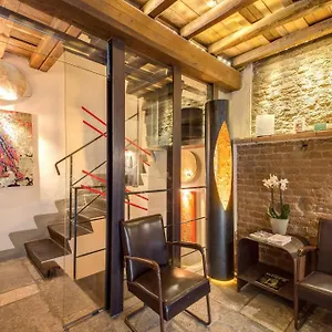 4* לינה וארוחת בוקר Residenza Torre Colonna